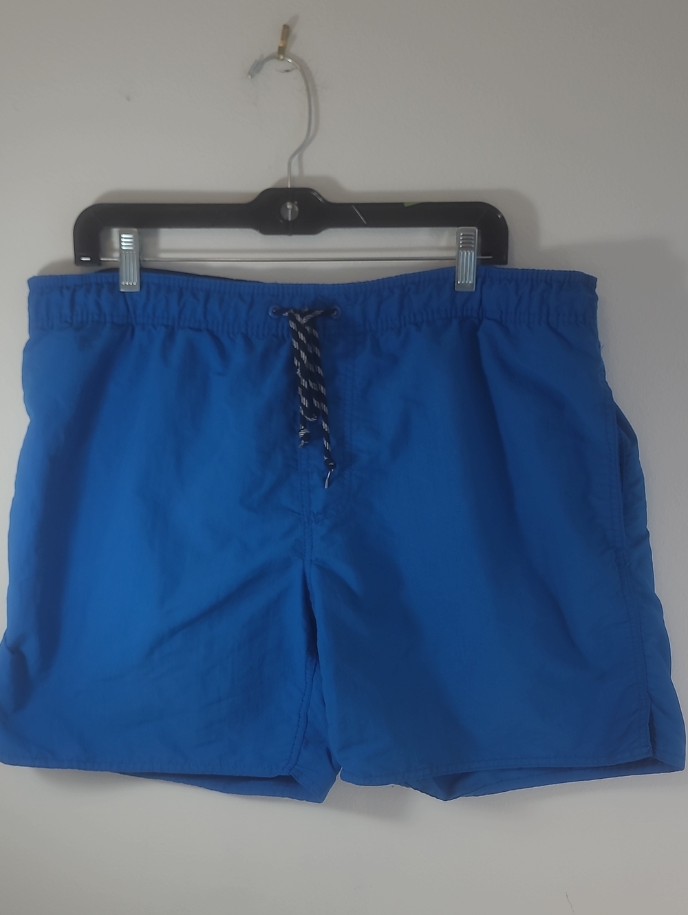 St. John's Bay Men's Swim Trunks Large Royal Blue with Side Pockets
